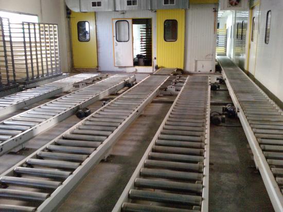 TRANSPORTE AUTOM�TICO DE MUEBLE BARNIZADO FAMAYCO