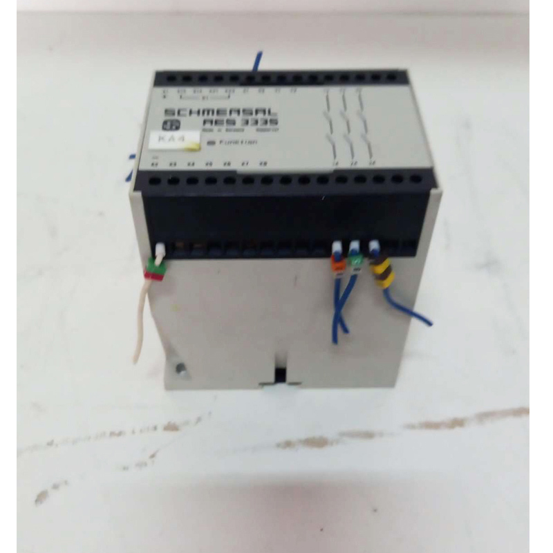 SCHMERSAL AES 3335 Safety Contact Relay