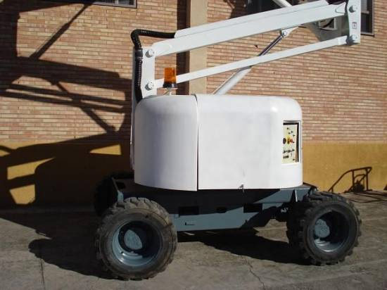 Plataforma Elevadora Articulada TEREX TA50RT