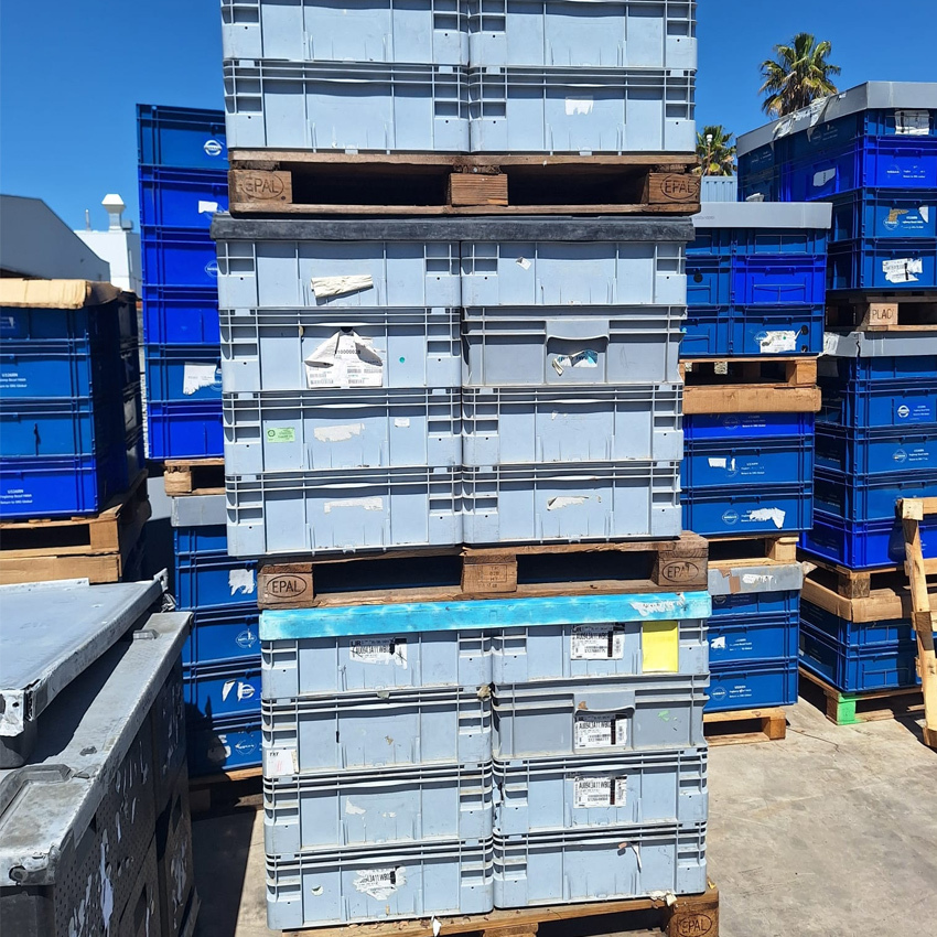Lote Cajas Apilables 87 litros Norma Europa Usadas 60 x 80 x 20 cm 