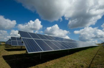 Reciclan células fotovoltaicas con agua, manteniendo su rendimiento