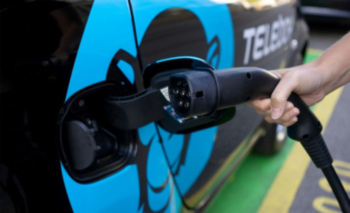 Valencia acoge un intenso debate sobre reciclaje de baterías y movilidad eléctrica