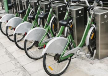 Bicicletas eléctricas al final de su vida útil: cómo minimizar su impacto ambiental como residuos electrónicos