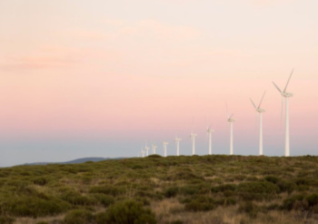 España alcanza un 66% de potencia renovable instalada, pero la generación no refleja el mismo avance