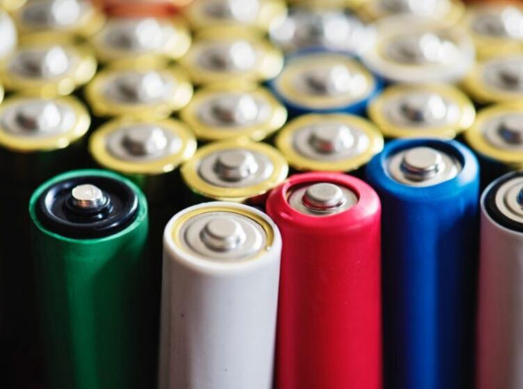 De batería usada a batería nueva: proyecto RESUBAT apuesta por el reciclaje directo de materiales